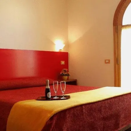 ベッド・アンド・ブレックファスト レ ドゥエ シリーン 3*